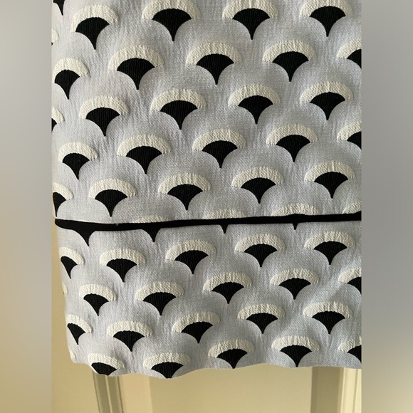 Ann Taylor textured skirt-light blue/black/white..above knee size 10 - Picture 5 of 12
